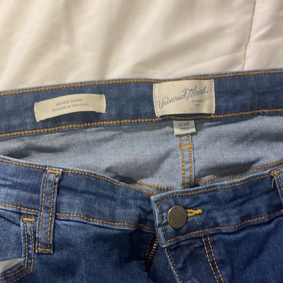 Mid Rise Skinny Jean - Picture 2 of 2